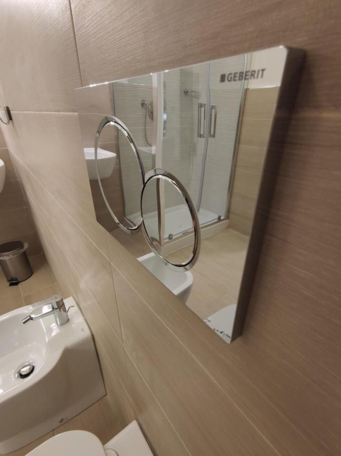 Sami Luxury Rooms 3 8 0 7 9 4 9 2 5 3 Szirakúza Kültér fotó