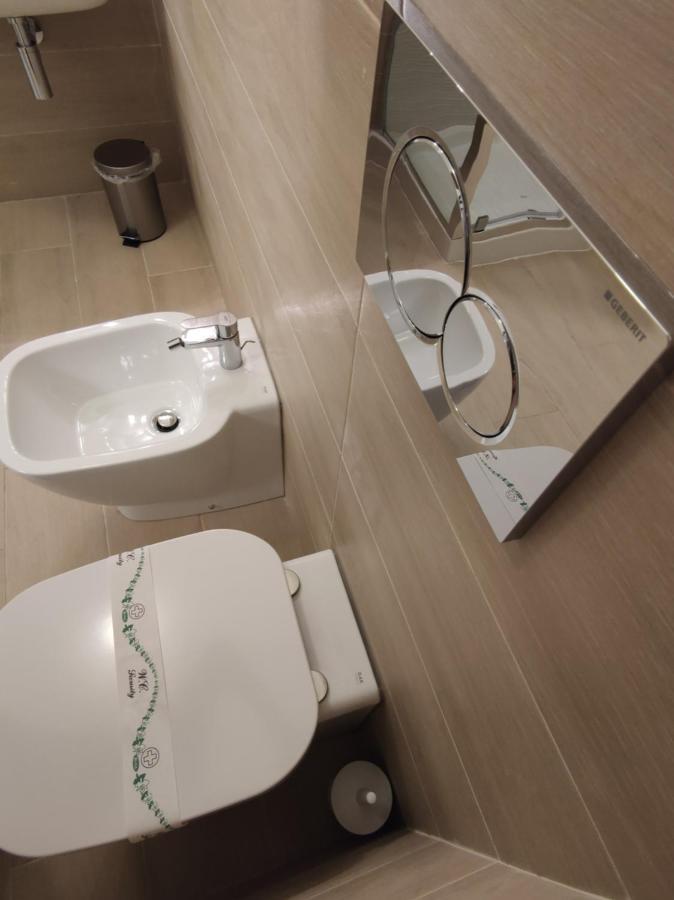Sami Luxury Rooms 3 8 0 7 9 4 9 2 5 3 Szirakúza Kültér fotó