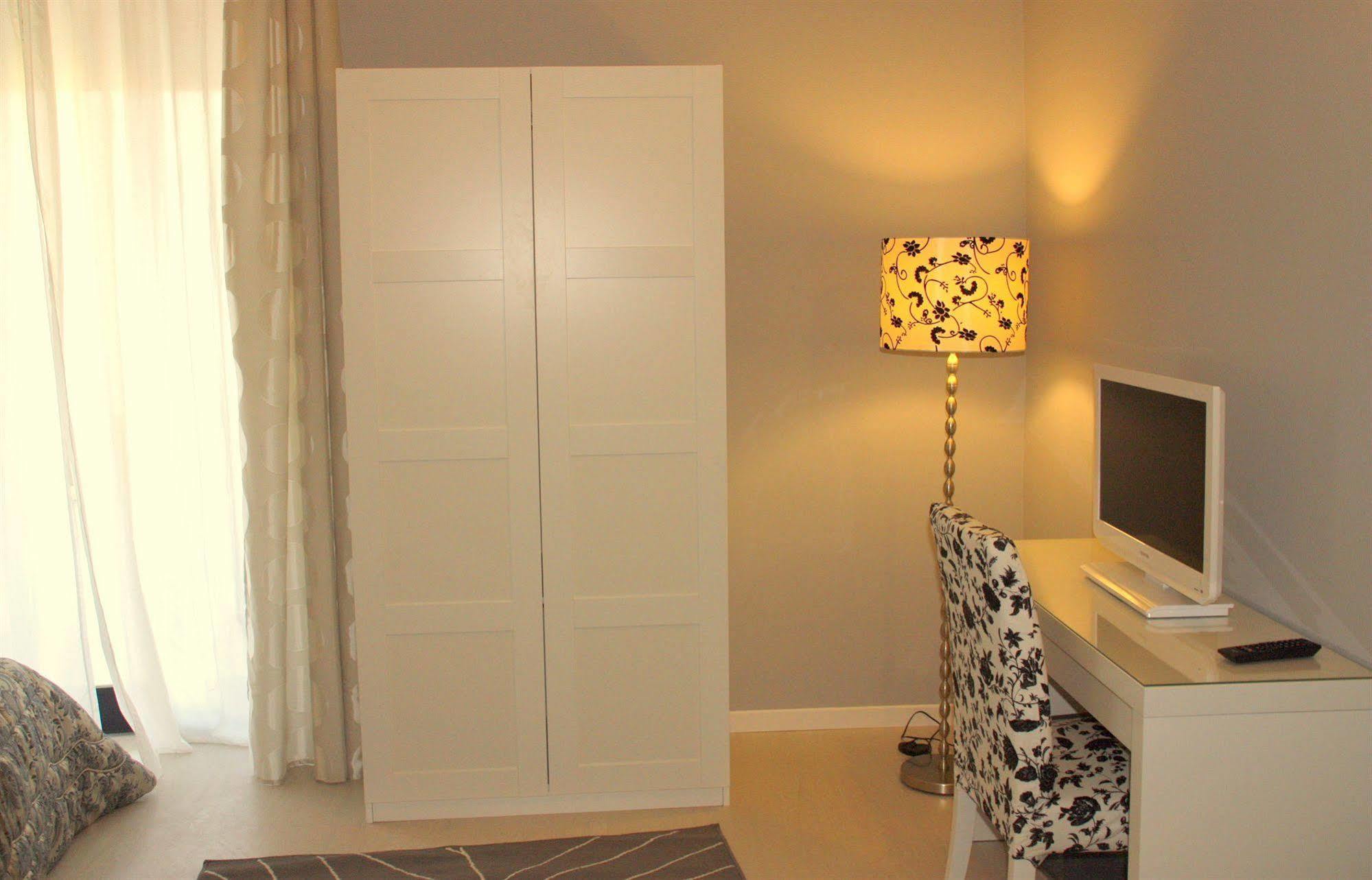 Sami Luxury Rooms 3 8 0 7 9 4 9 2 5 3 Szirakúza Kültér fotó